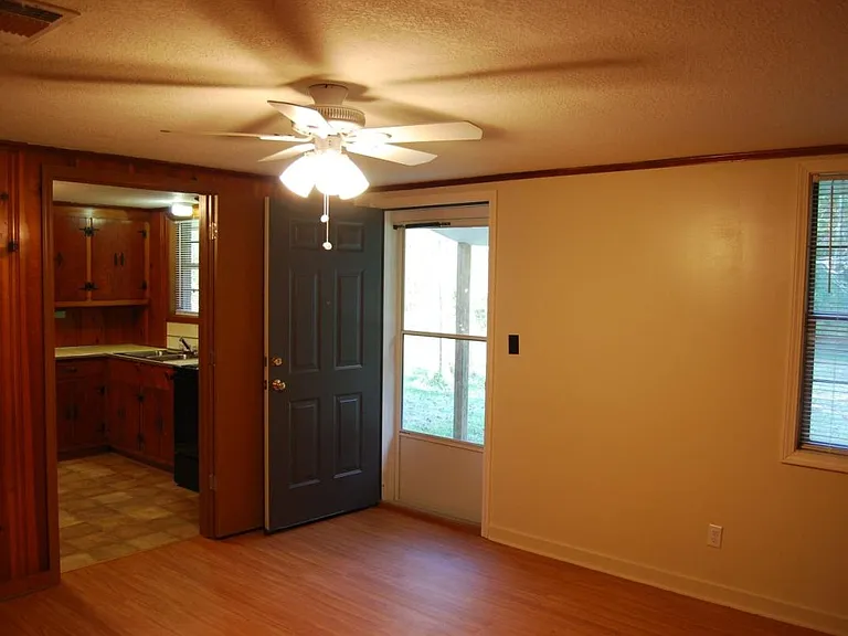 Large Bonus Room