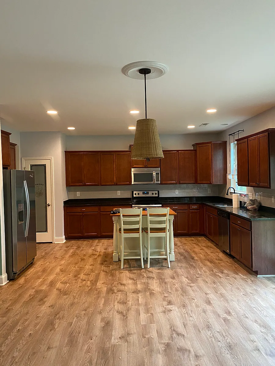 Building Photo - 385 Ashberry Ln