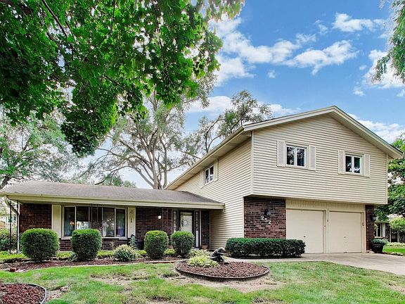 2nd image of 252 Millford Ln