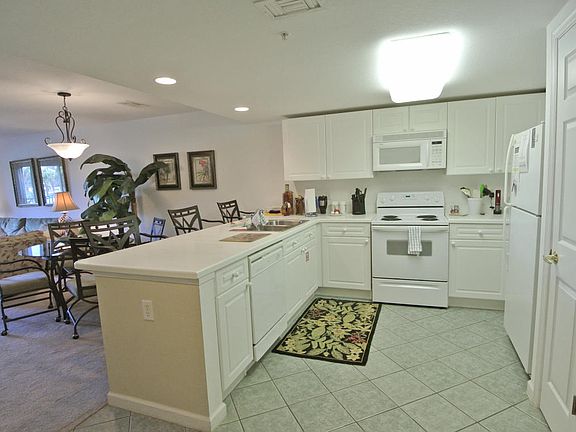3rd image of 778 Scenic Gulf Dr #123