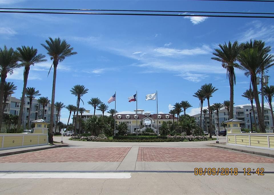 2nd image of 4221 Pointe West Dr Unit 202