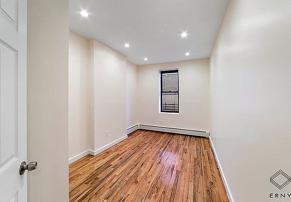 4th image of 1463 Saint Marks Ave #3B