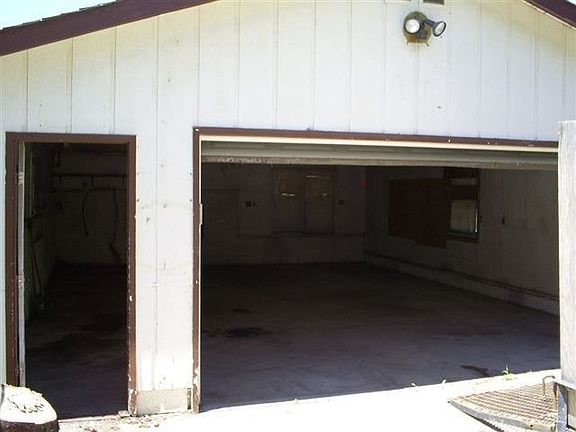 2nd image of 518 Oak St