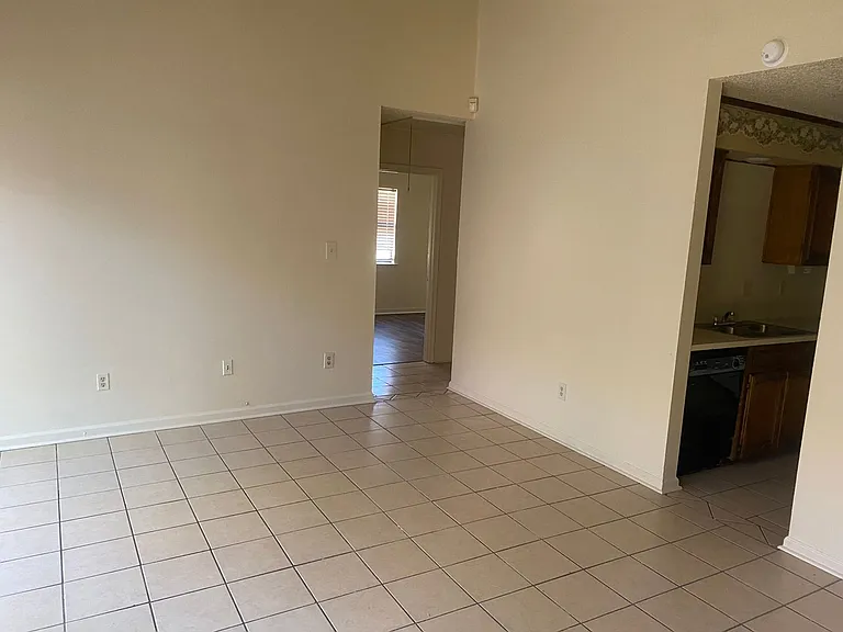 8723 Gsri Ave — Photo 5
