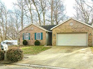 4233 Trinity Dr, Newburgh, IN 47630