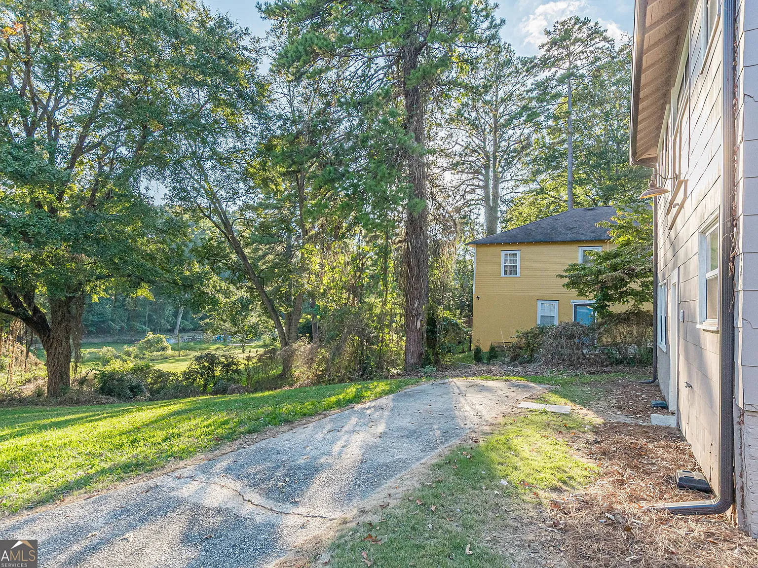 2 bed, 1.0 bath, 800 sqft, $1,500 — Photo 3