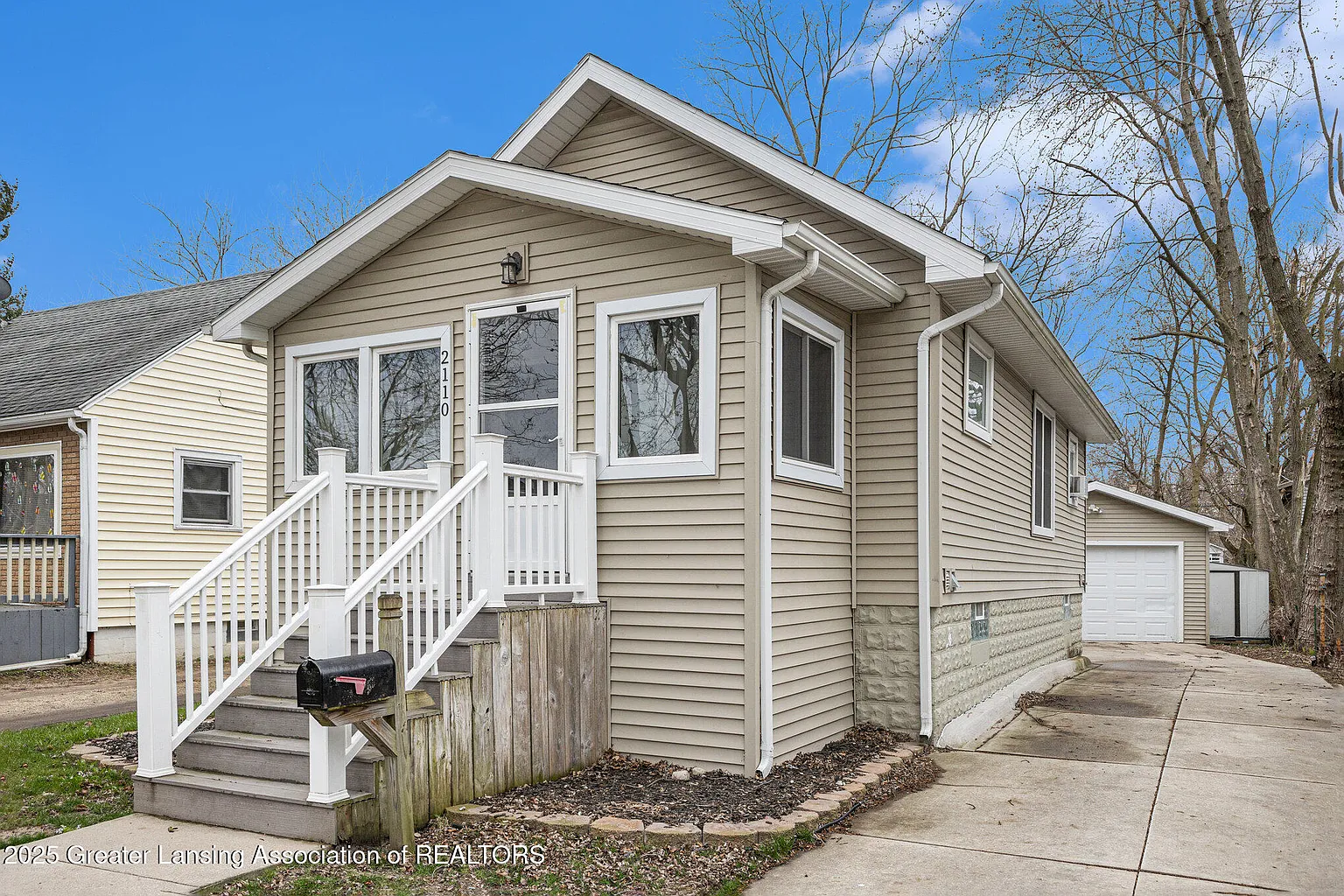 2110 Beal Ave photo 1