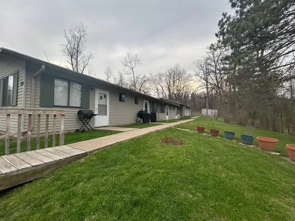 114 Mclaughlin Rd - Moon Township, 114 McLaughlin Rd #E, Coraopolis, PA 15108