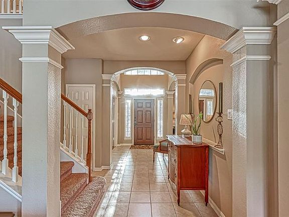 3rd image of 1315 Tahoe Valley Ln