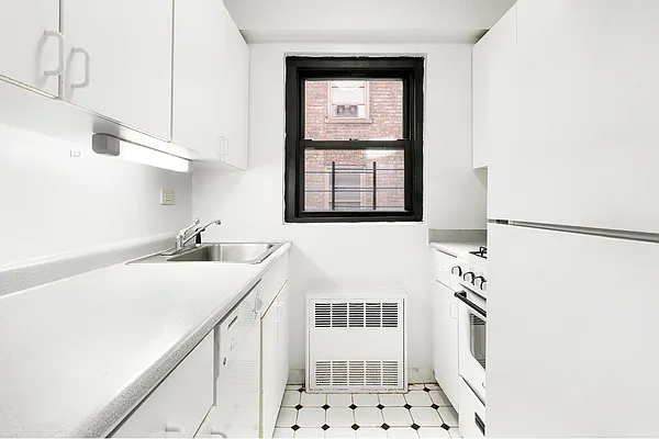 Rented by Compass | media 3