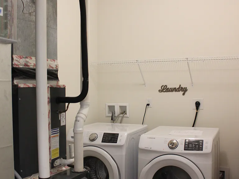 1st fl laundry