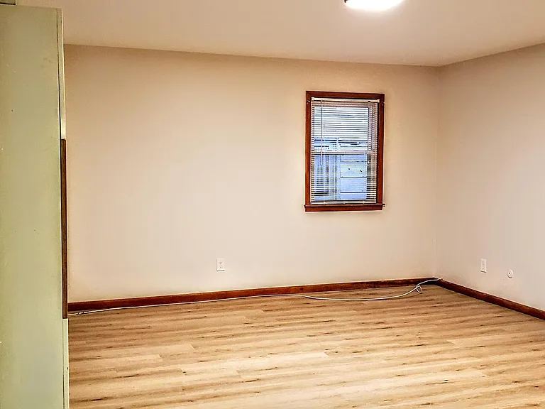 1318 Van Hoesen Rd — Photo 5