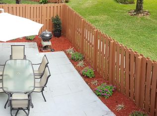 4103 Wimbledon Dr, Cooper City, FL 33026