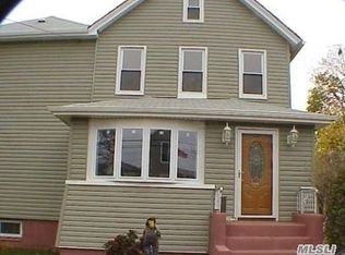7 1st Ave, East Rockaway, NY 11518
