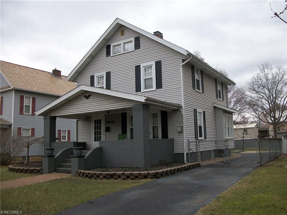1st image of 709 4th St NW