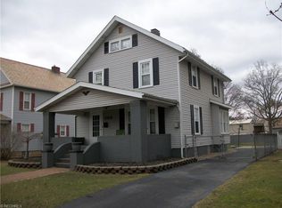 709 4th St NW, New Philadelphia, OH