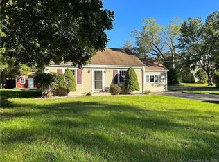 155 Old Norwich Rd, Waterford, CT 06385