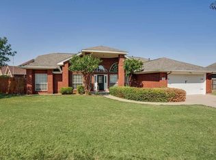 2 Casa Grande Ct, Wichita Falls, TX 76310