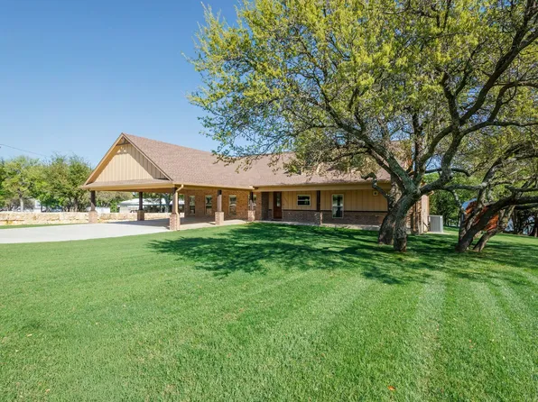 10251 Cliff Dr, Brownwood, TX 76801