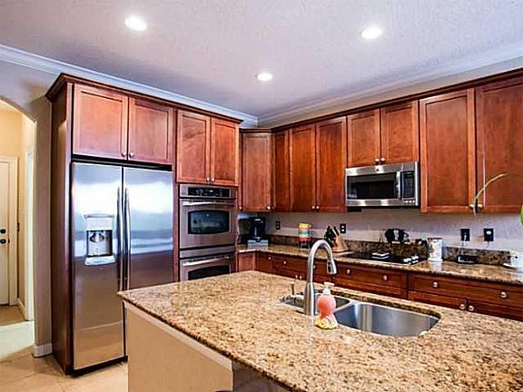 3rd image of 7504 SE Forest Oak Lane