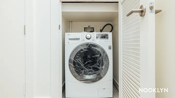 Rented by Nooklyn NYC LLC | media 48