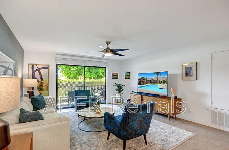 1050 E Ramon Rd — Photo 14