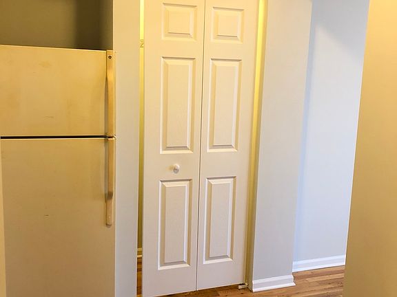 5th image of 7606 N Paulina St APT 202A