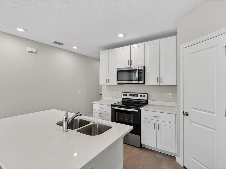 17124 Blowfish Dr — Photo 16