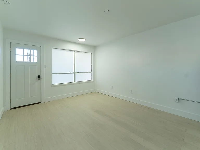 301 E Main St #A — Photo 7