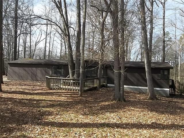 1st image of 102 Bridlewood Ln