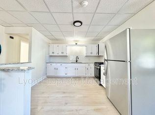 193 Summit St #1R, Pawtucket, RI 02860