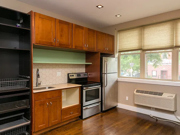 167 Tompkins Avenue image 1 of 27