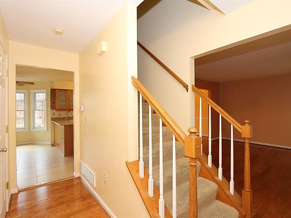 3rd image of 6554 Blossomwood Ct