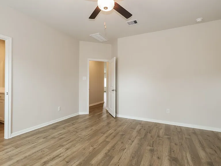 15667 Plum Brook Dr — Photo 9