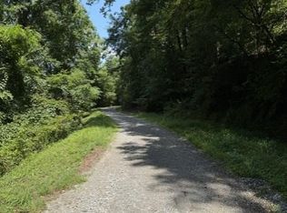 650 Windsong Mountain Dr, Franklin, NC 28734