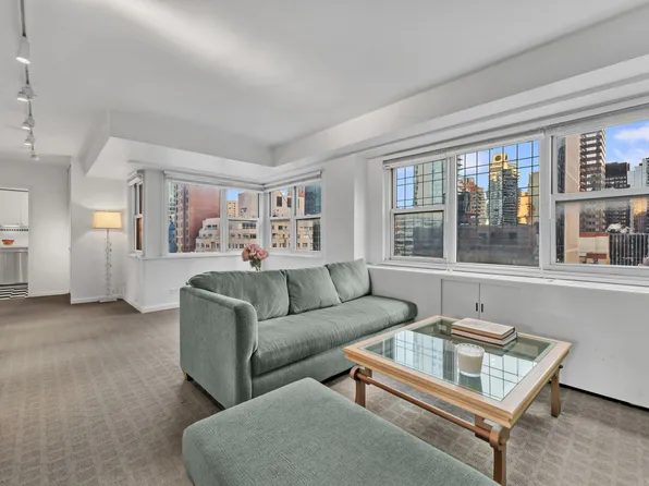 153 East 57th Street image 1 of 14