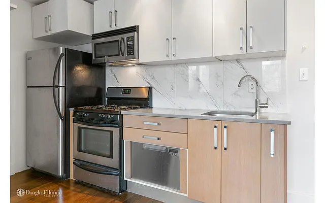 Rented by Douglas Elliman | media 21