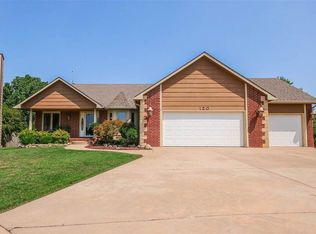 130 N Karren Ct, Wichita, KS 67212
