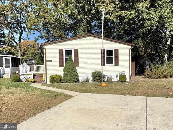 62A Hazeltop Dr, Sicklerville, NJ 08081
