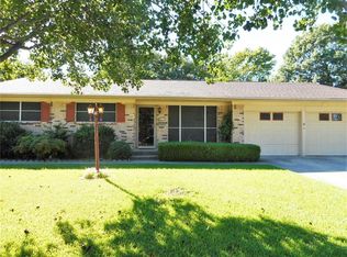 1111 Hillside Dr, Gainesville, TX 76240