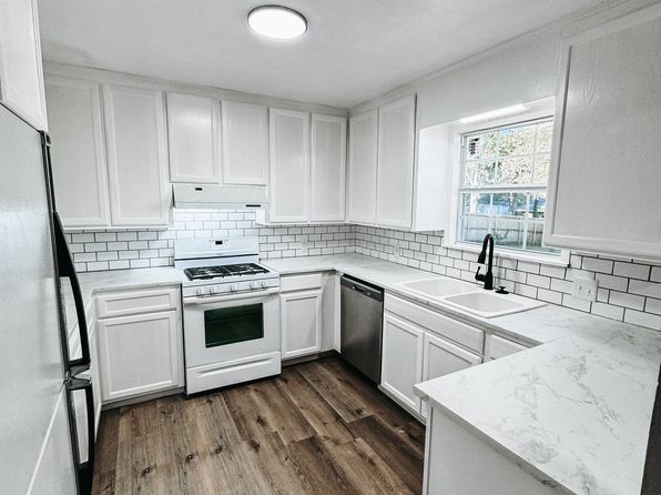 3419 Granite Hill St