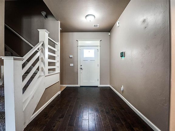 4th image of 6537 Bentley Dr