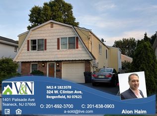 324 W Clinton Ave, Bergenfield, NJ 07621