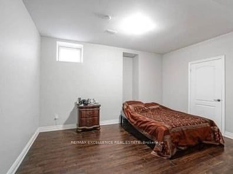 Brampton House for rent - 3 Bedrooms — photo 13