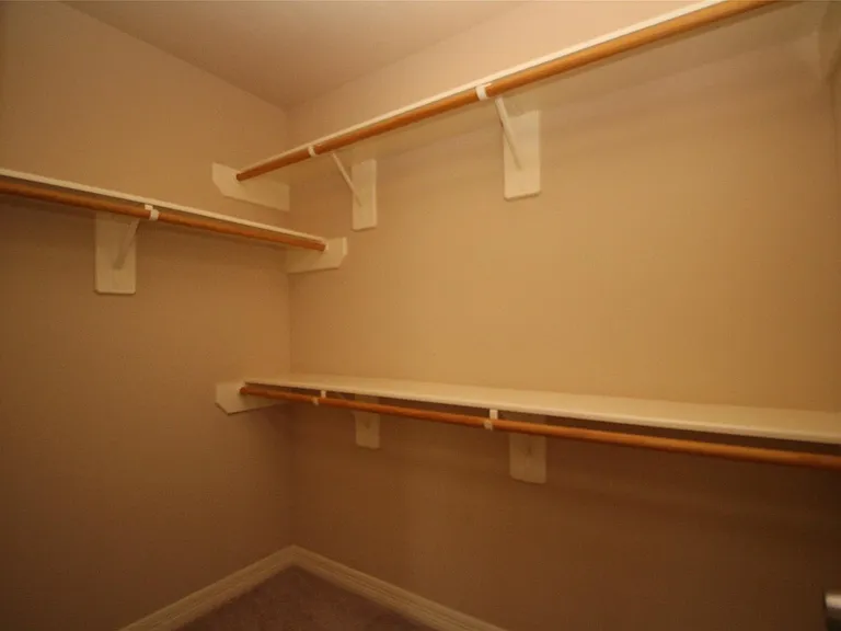 1504 Glen Oaks Dr — Photo 24