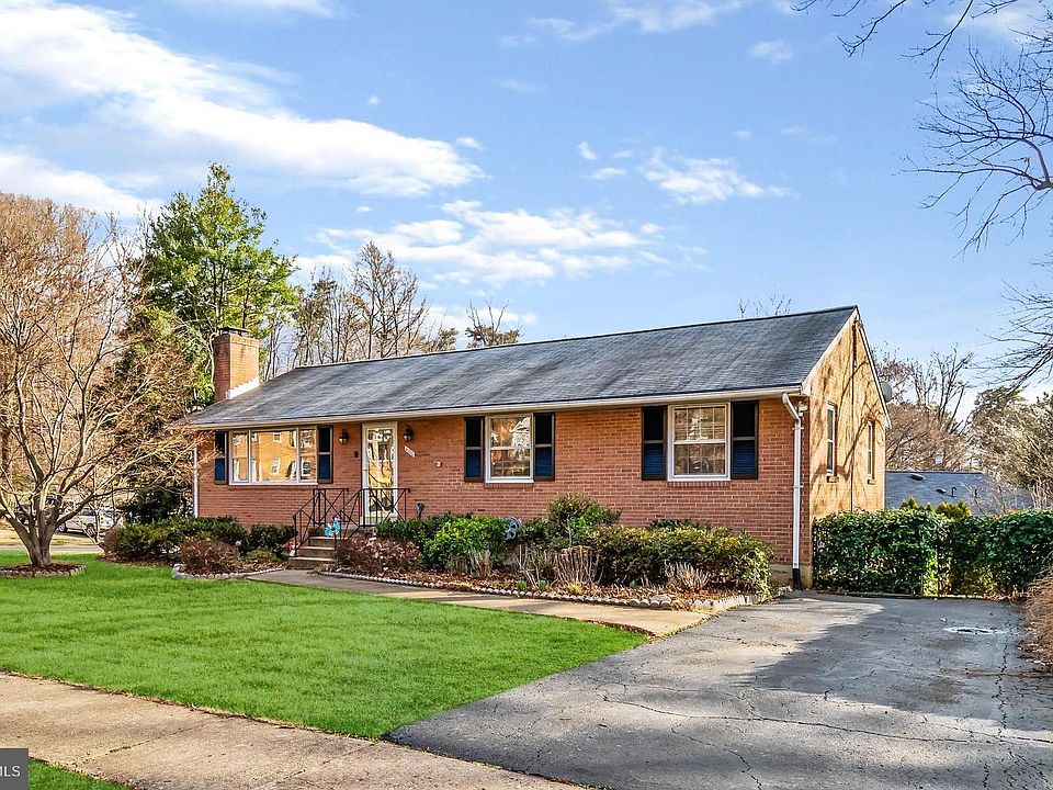 1st image of 4700 Peacock Ave