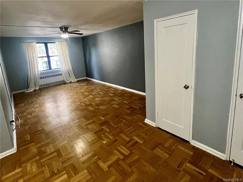 1st image of 237 N Broadway APT 1d