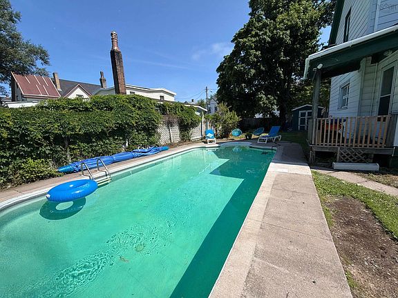 4th image of 260 York St