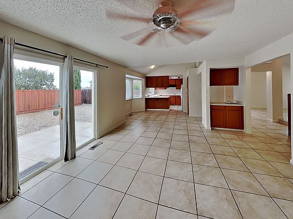 3rd image of 1091 Discovery Way