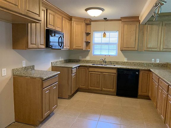 4th image of 1130 Bernice Ln